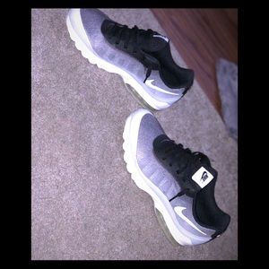 Nike Air Max Invigor